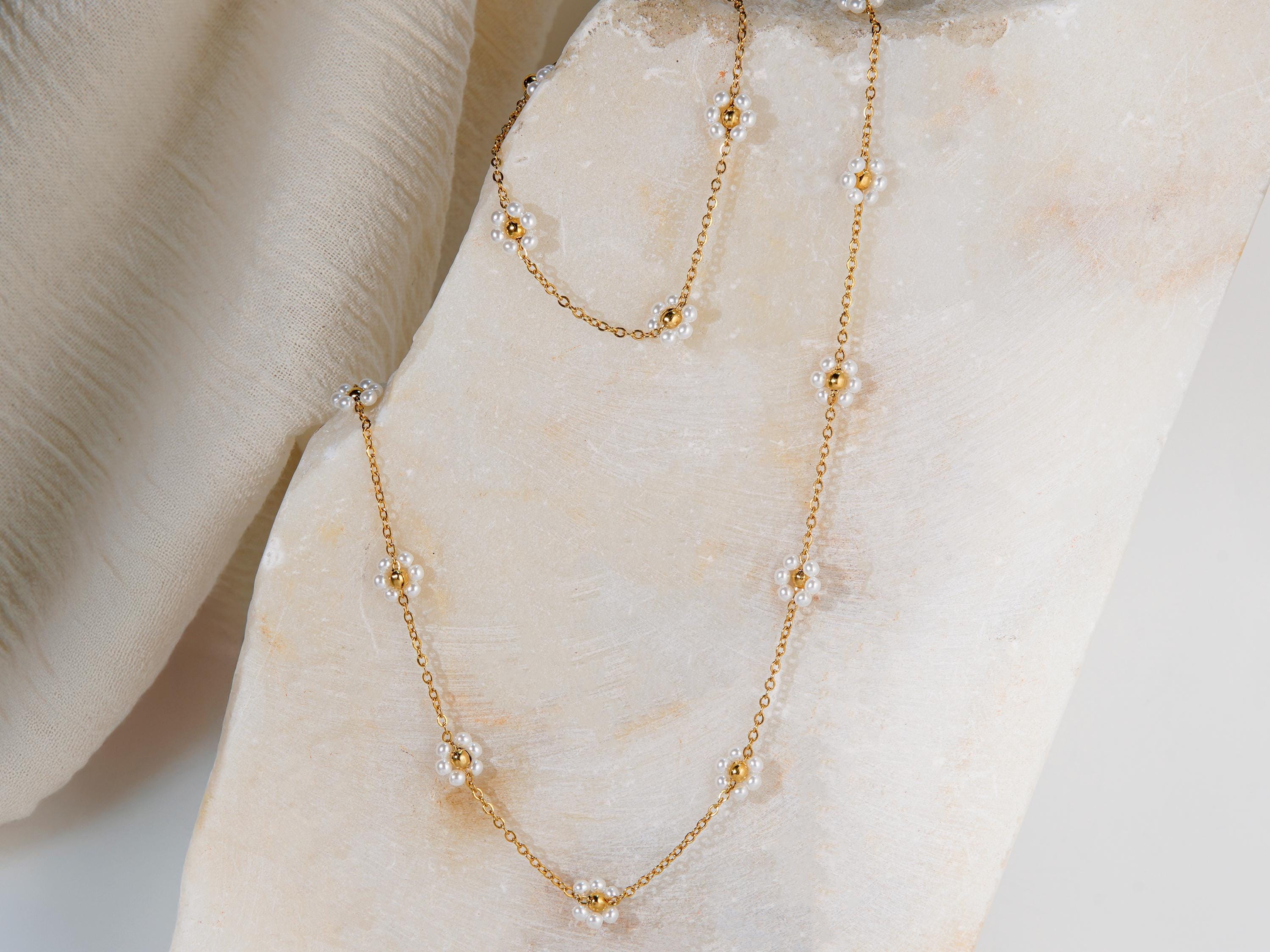 Daisy Pearl Bracelet
