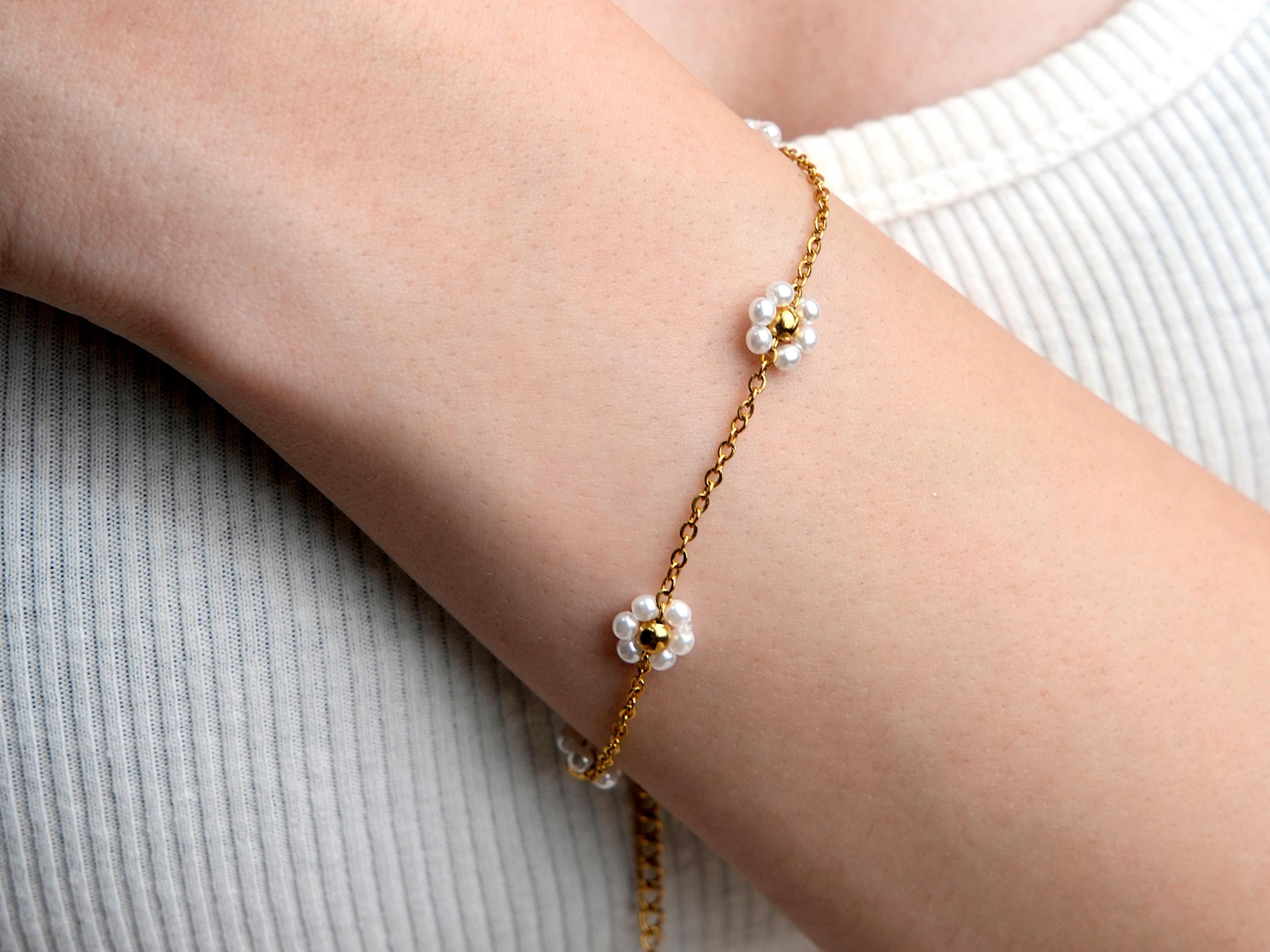 Daisy Pearl Bracelet